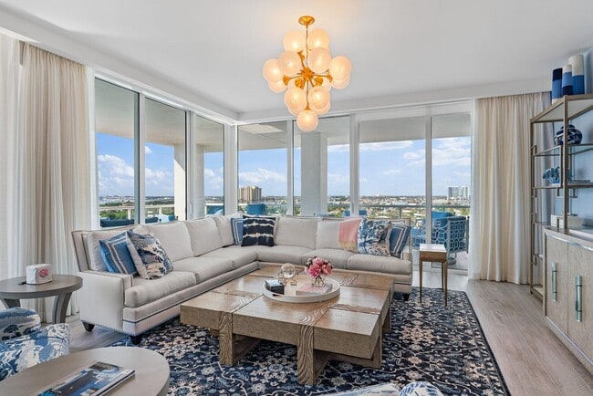 Building Photo - 3730 N Ocean Dr