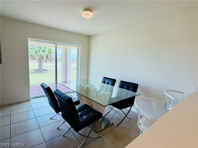 Building Photo - 513 Ella Jean Pl