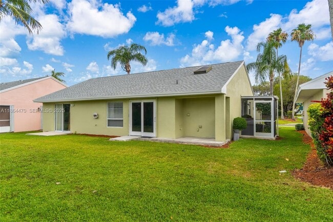 Building Photo - 2590 SE 7th Pl