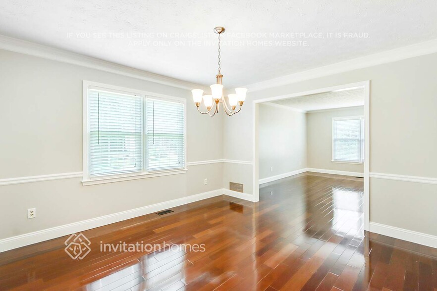 Building Photo - 3206 Elizabeth Ln