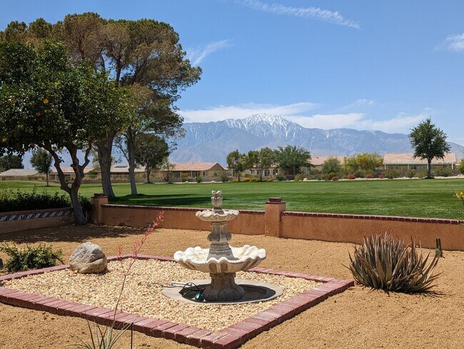 Building Photo - Resort Living in Desert Hot Springs