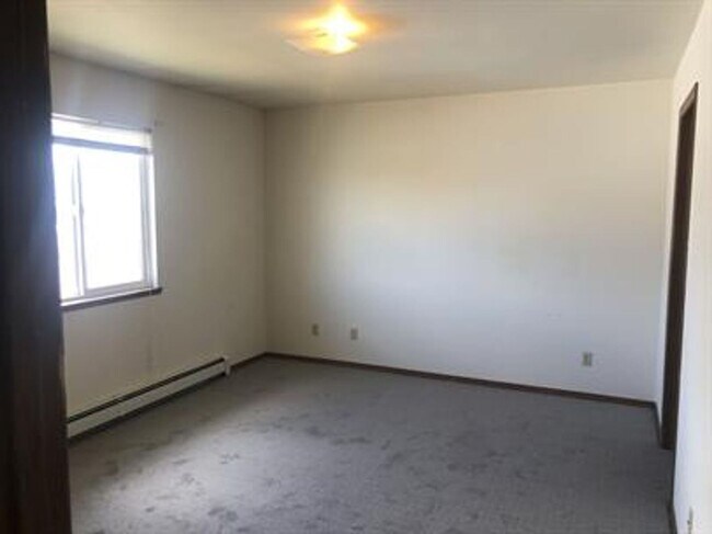 Building Photo - 94 N Grogan St