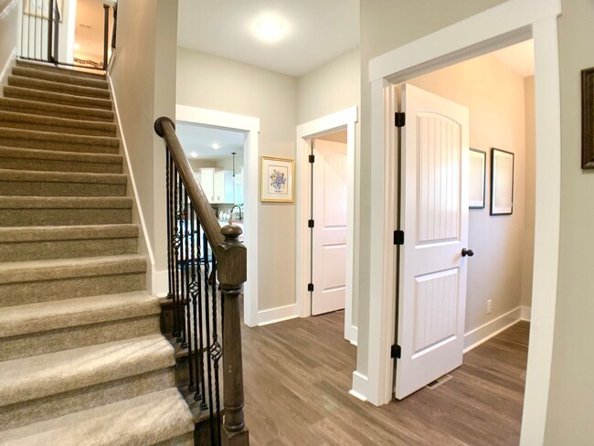Building Photo - 7372 Winding Way