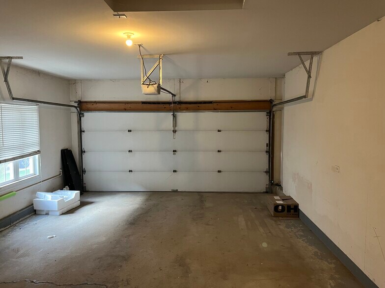 Building Photo - 1531 Queen Ann Ln