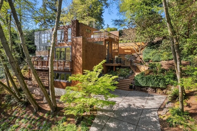 Building Photo - 7215 175th St SW