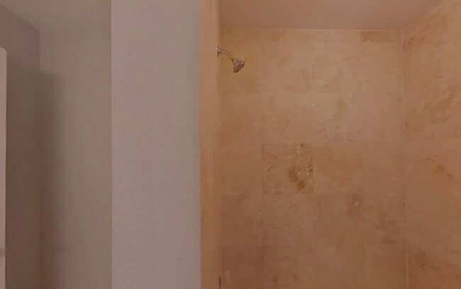 Building Photo - AVAILABLE NOW