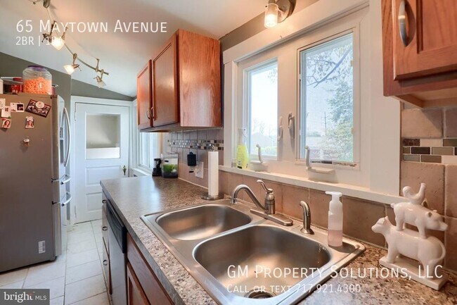 Building Photo - 2 Bedroom Bungalow in Elizabethtown!