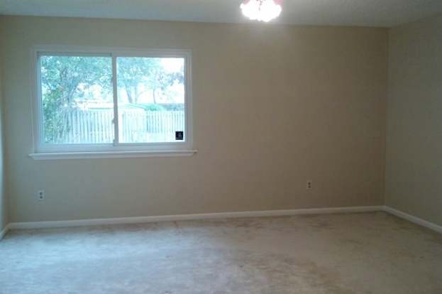 Building Photo - 8379 Chason Rd W