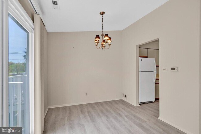 Building Photo - 306B Mulberry Cove