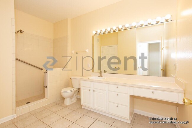 Building Photo - 7801 Point Meadows Dr