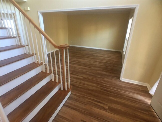 Building Photo - 4615 Howell Farms Dr NW