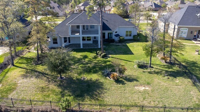 Building Photo - 25702 Golden Bell Dr