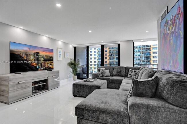 Building Photo - 2301 S Ocean Dr