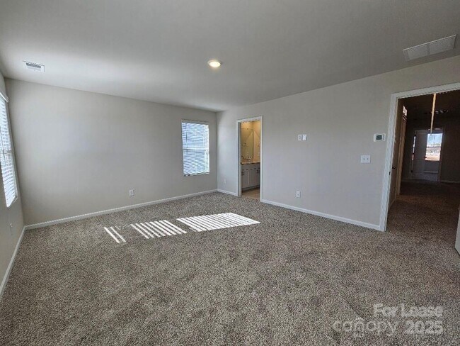 Building Photo - 5213 Brailey Cir