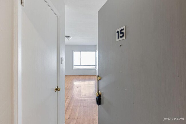 Building Photo - 50 Terra Vista Ave