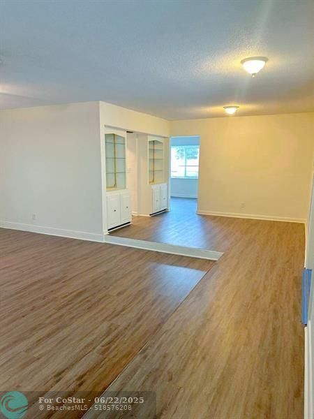 Building Photo - 880 SW 49th Terrace