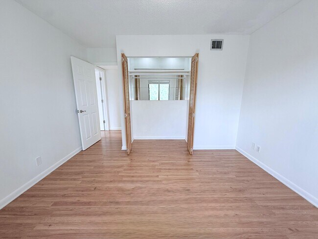 Building Photo - 603 Sea Pine Way