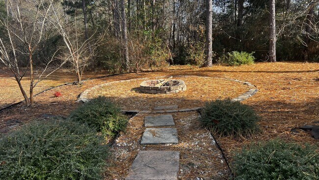 Building Photo - 116 Clearview Ct