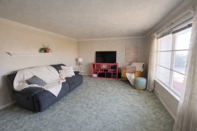 Building Photo - 10380 N 6800 W