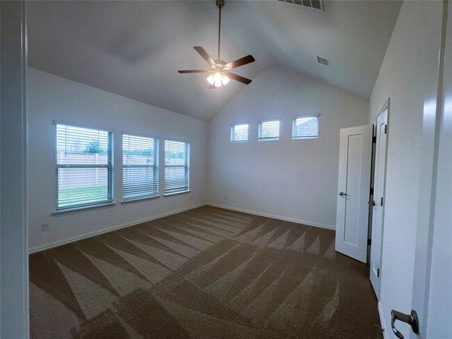 Building Photo - 247 Du Bois Ln