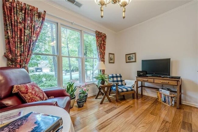 Building Photo - 322 Pebble Trail