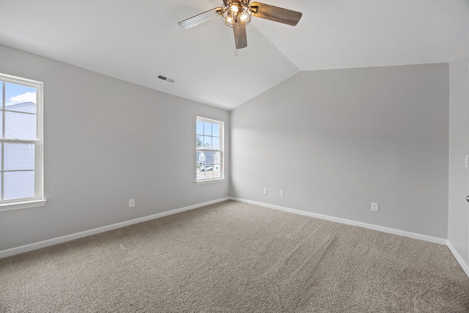 Building Photo - 4500 Sandstone Dr