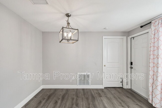 Building Photo - 5408 5th Ave N