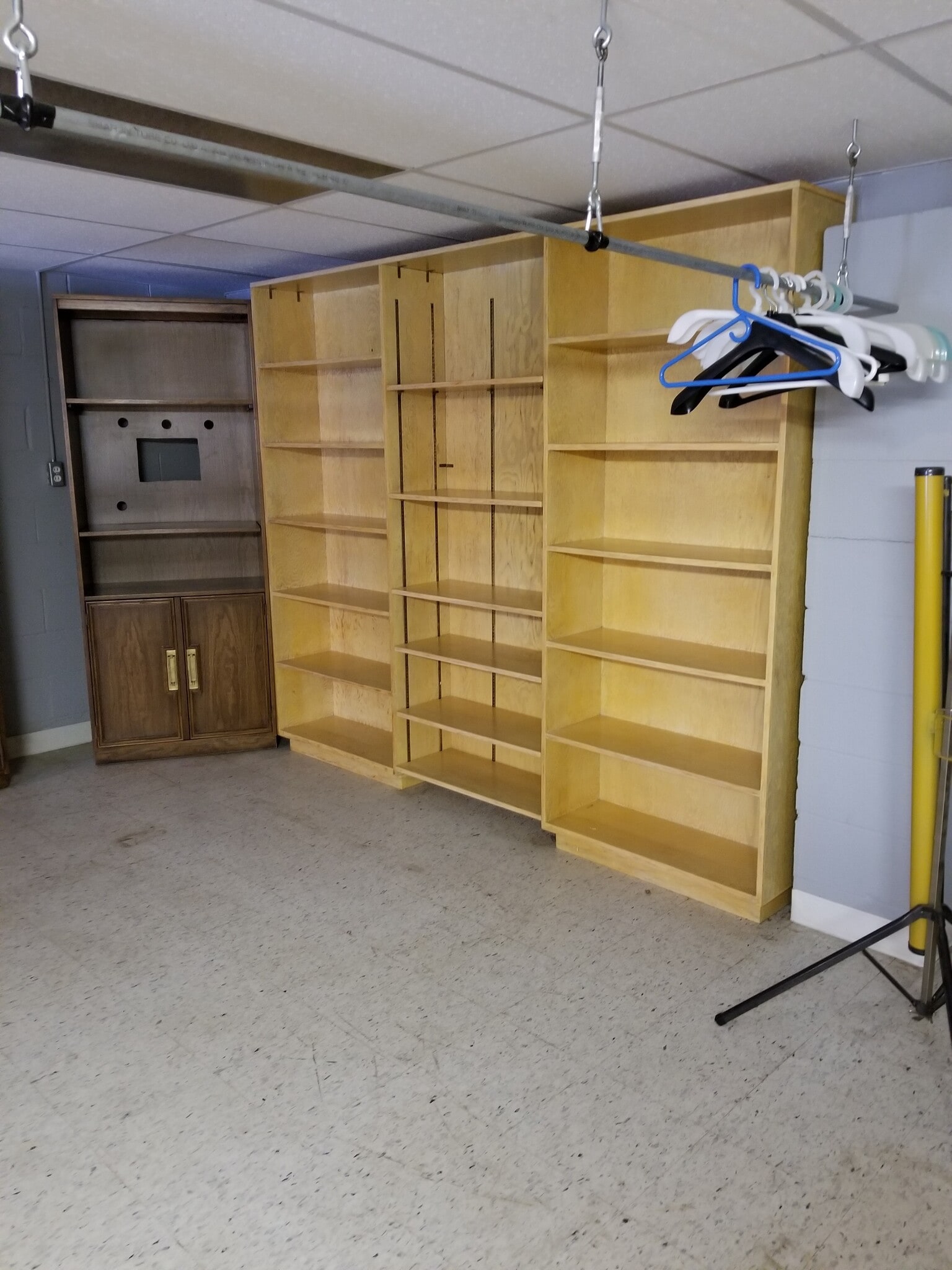 Building Photo - 1728 Middle Rd