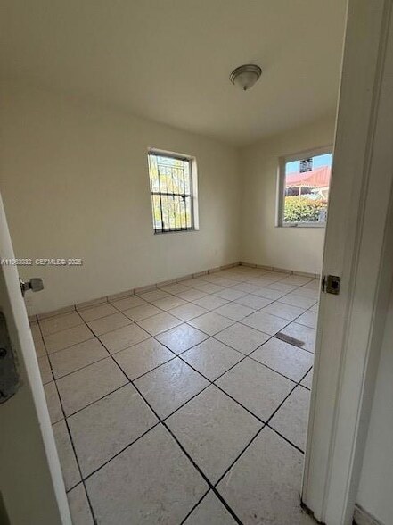 Building Photo - 14620 Monroe St