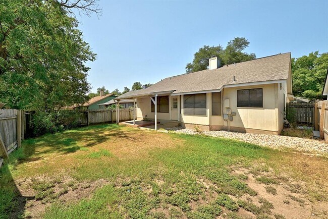 Building Photo - 8909 Romayne Ln