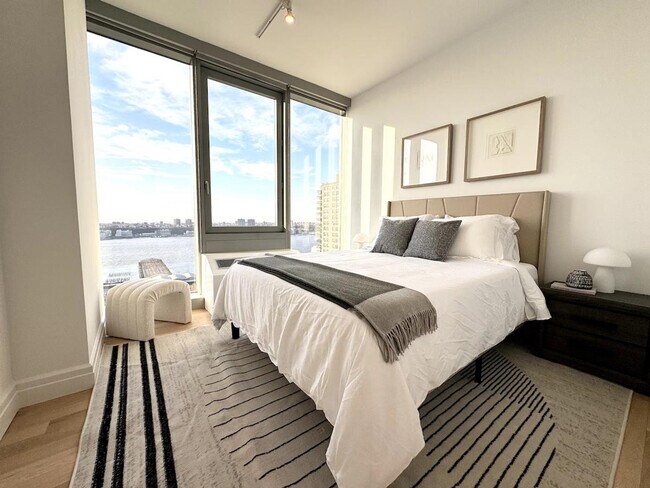 Building Photo - 1745 Broadway