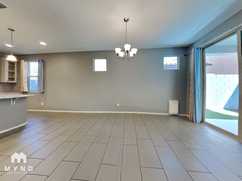 Building Photo - 1435 N Balboa