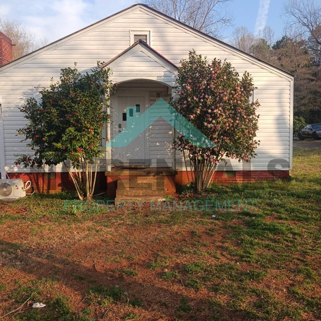 Building Photo - 7305 State Hwy 801 S-