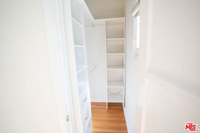 Building Photo - 1212 S La Jolla Ave