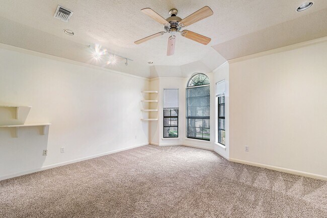 Building Photo - 1743 Randons Point Dr