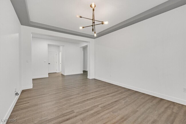 Building Photo - 913 Hickory Park St