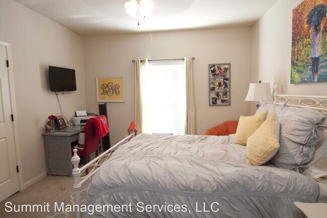 Building Photo - 3 br, 3.5 bath House - 429 Anchorage Road