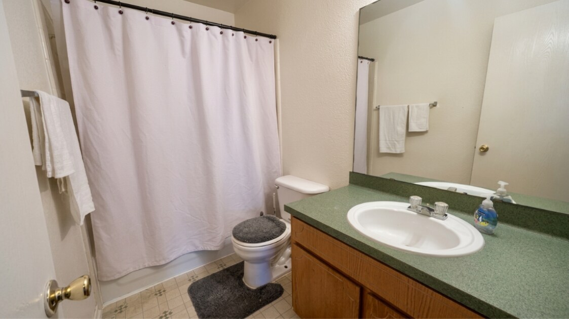 Building Photo - 4406 Abigail Dr