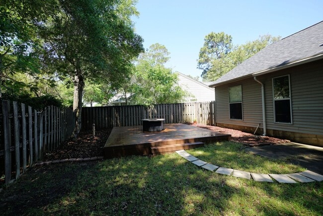 Building Photo - Bluewater Bay Four Bedroom House