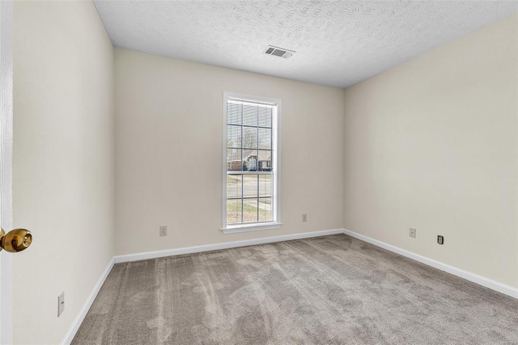 Building Photo - 2638 Queens Hollow Ct