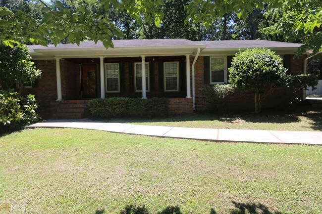 Primary Photo - 1931 Arnold Dr