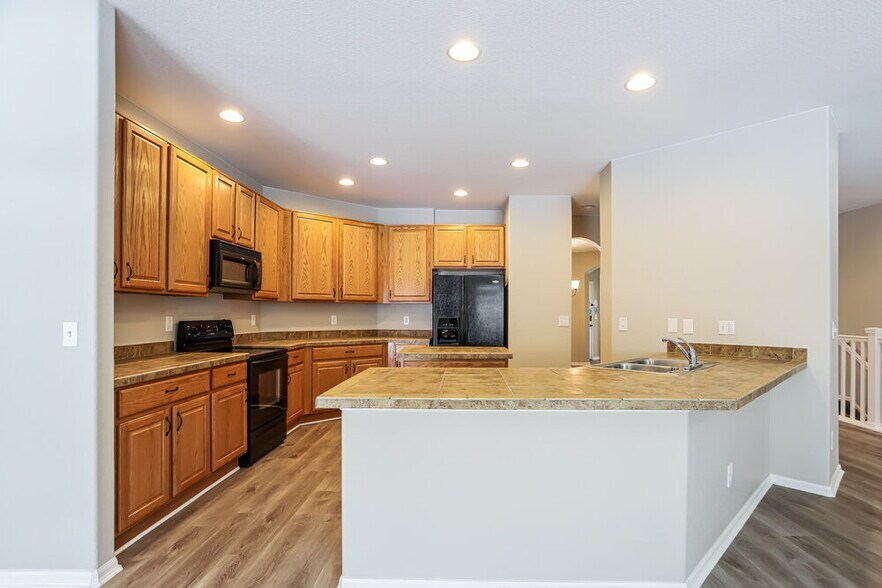 Building Photo - 2550 Paint Pony Cir