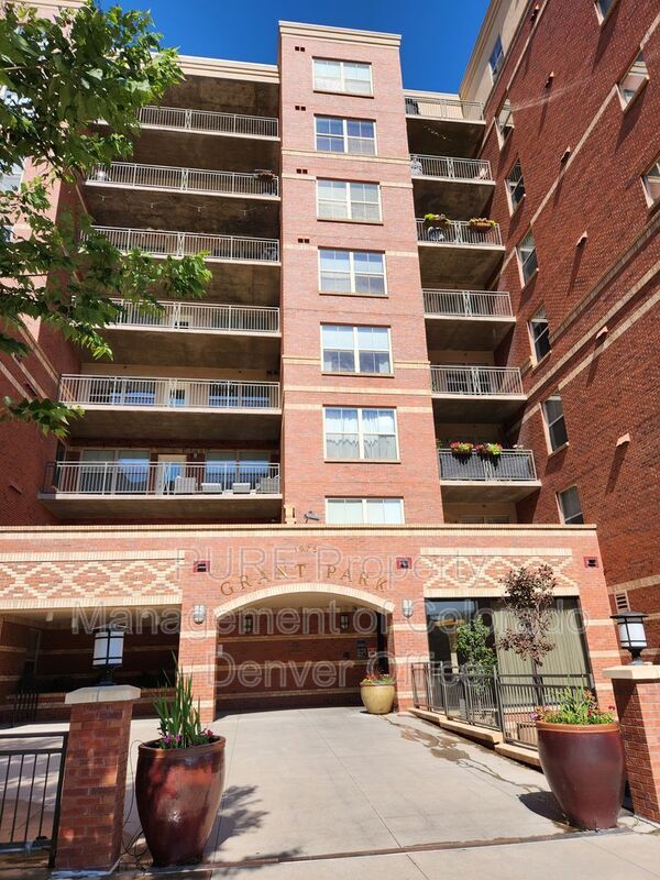 Primary Photo - 1975 N Grant St