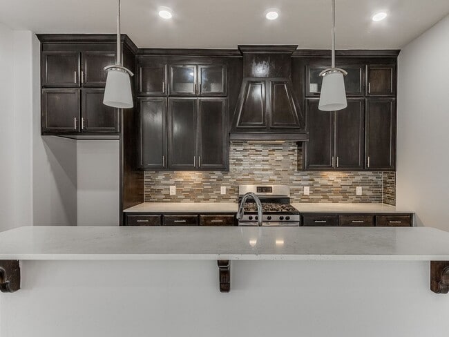 Building Photo - 15704 Caney Dr