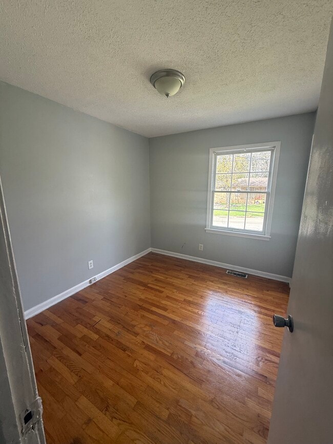 Building Photo - Clayton Dr Duplexes