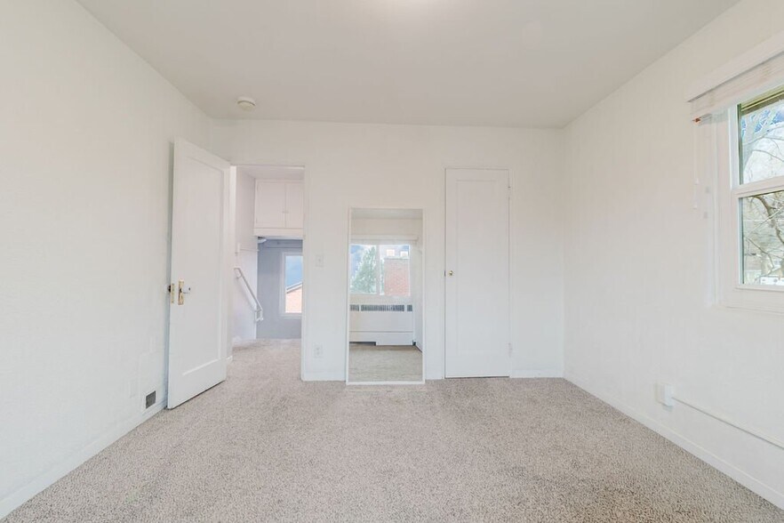 Building Photo - 355 S 500 E
