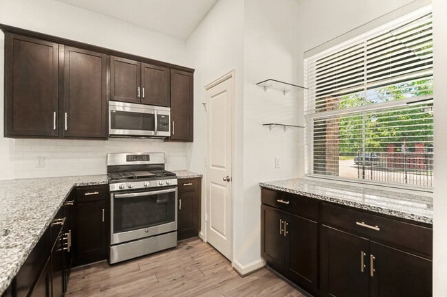 Building Photo - 3413 Omega St