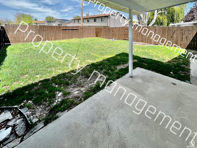 Primary Photo - 202 W 2050 N