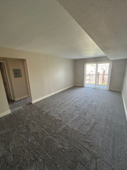 Building Photo - 7100 Van Dorn St