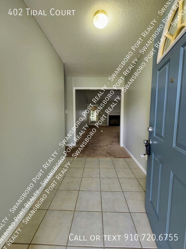 Building Photo - 402 Tidal Ct